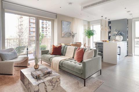 3 bedroom apartment for sale, London W12