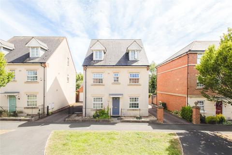 5 bedroom detached house for sale, Fenton Avenue, Swindon SN25