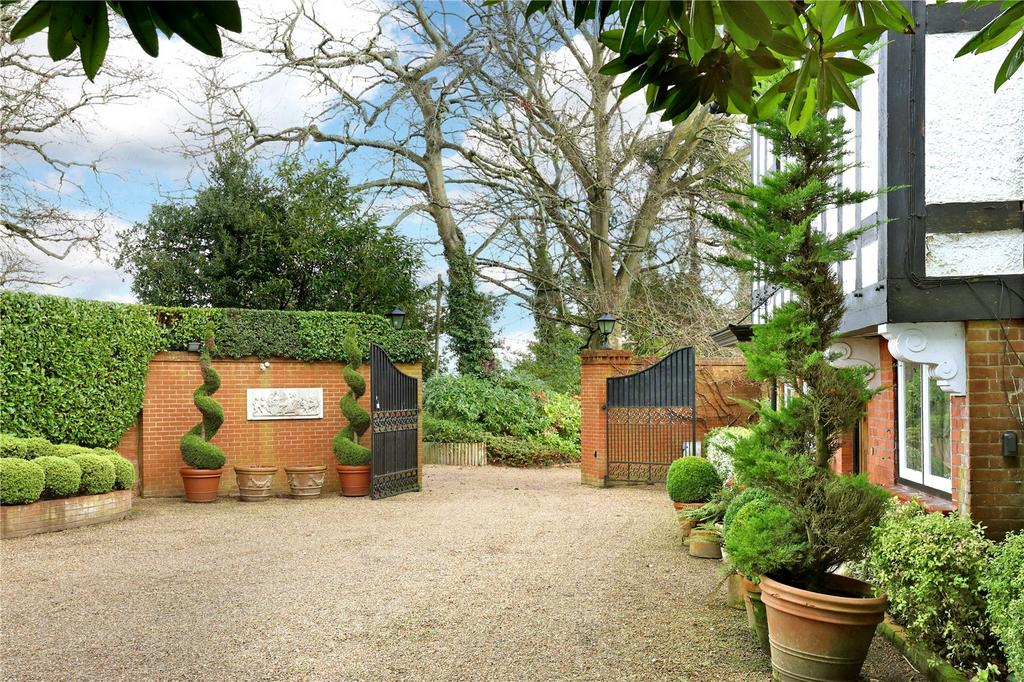 Hitcham Close