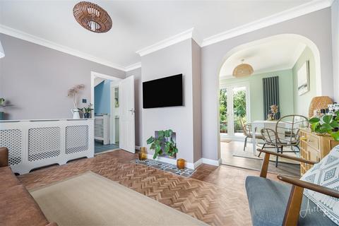 3 bedroom semi-detached house for sale, Sycamore Road., West Cross, Swansea