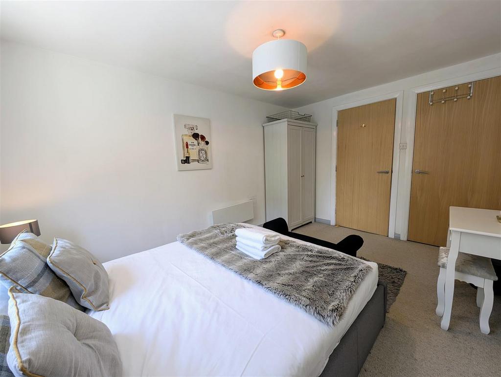 Master Bedroom.jpg