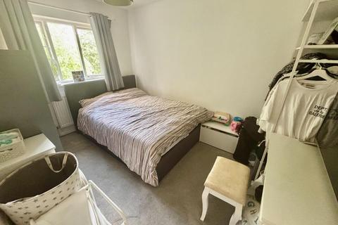 27 Winnington Close, Northampton, NN3 5JN