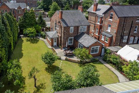 4 bedroom detached house for sale, Urmston Lane, Stretford, M32
