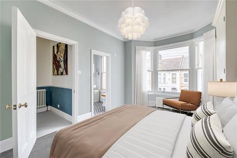 5 bedroom terraced house for sale, Calbourne Road, London, SW12