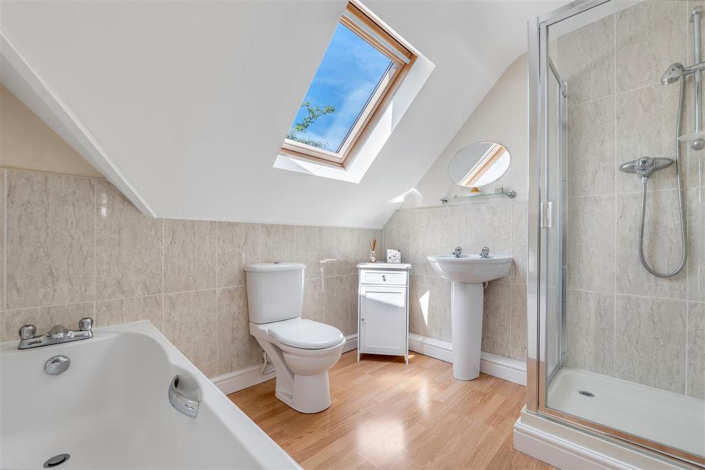 Family bathroom