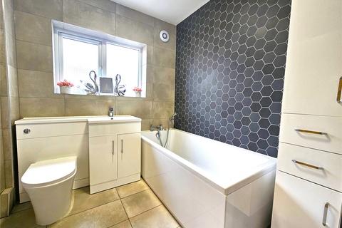 4 bedroom detached house for sale, Point Clear Road, St. Osyth, Clacton-on-Sea