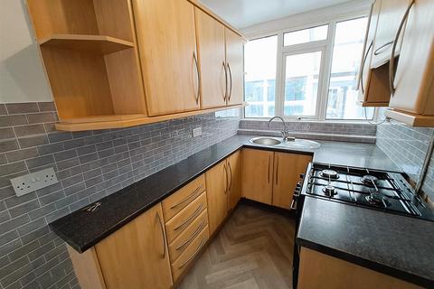 100 Cockshut Hill, Birmingham, B26 2HU