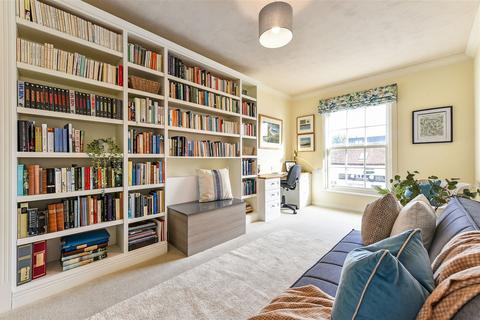 2 bedroom flat for sale, The Hornet, Chichester, West Sussex