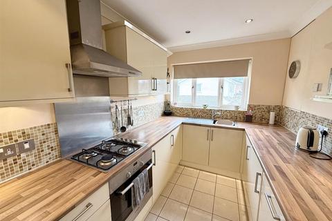 3 Dugdale Crescent, Sutton Coldfield, B75 5EU