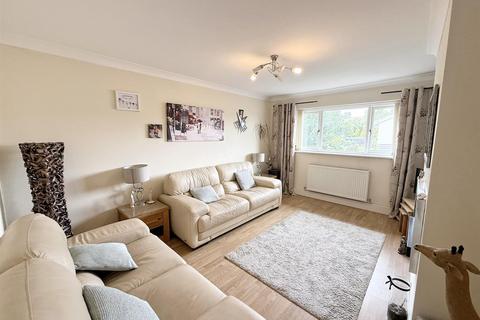 3 Dugdale Crescent, Sutton Coldfield, B75 5EU