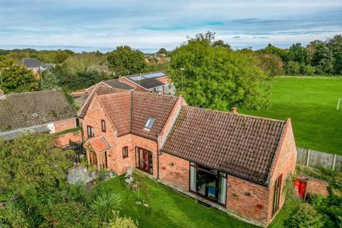 4 bedroom barn conversion for sale, Church Lane, Filby
