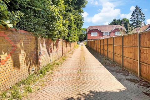 undefined, Wrotham Road, Meopham Green, Meopham, Kent