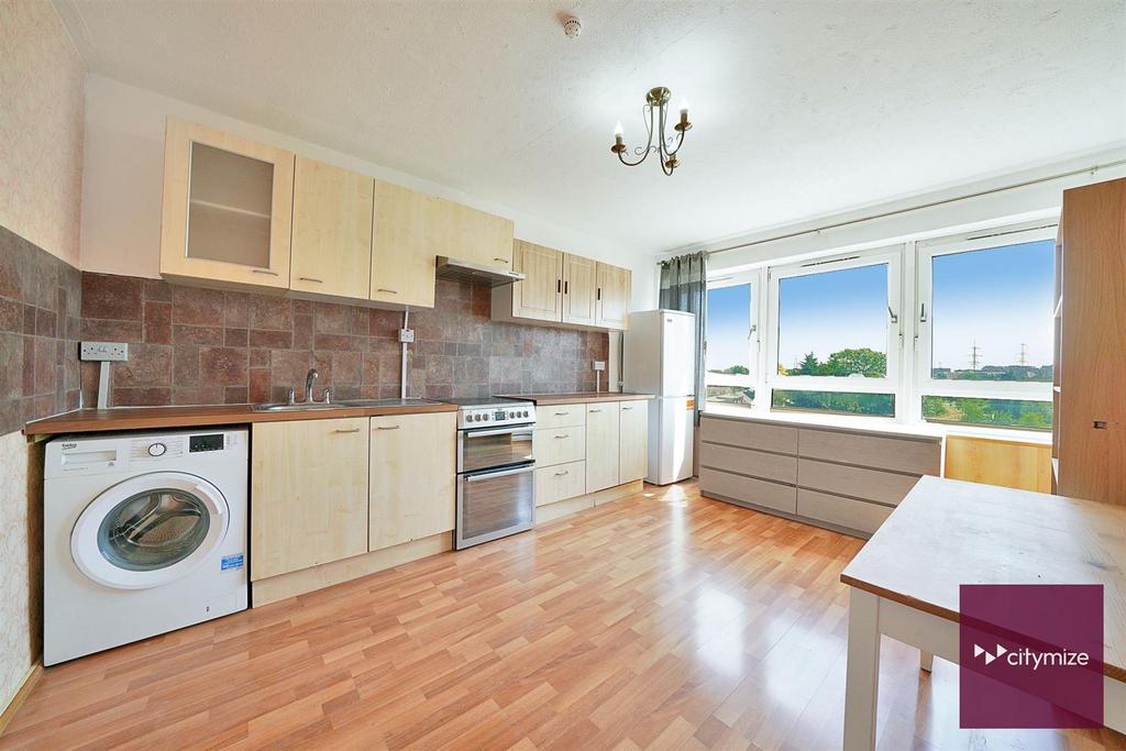 Lounge/Kitchen