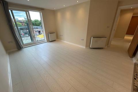 3 bedroom apartment to rent, Elmira Way, Salford, Greater Manchester, M5