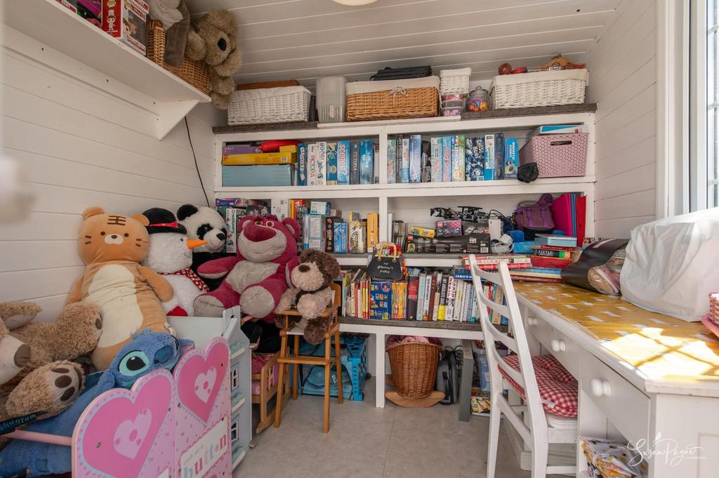Craft Room/Office