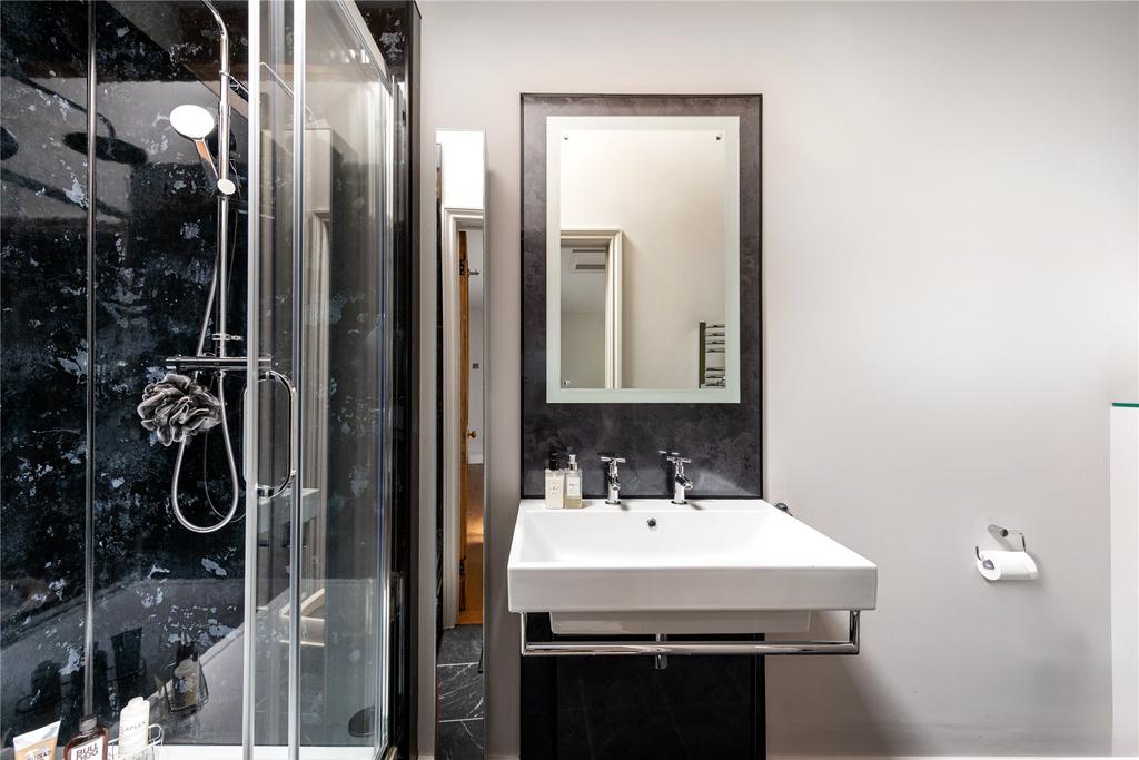 Bed Two En Suite