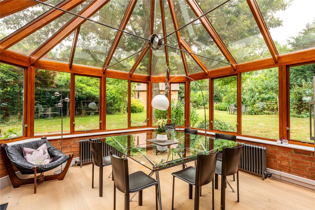 Conservatory/Dining