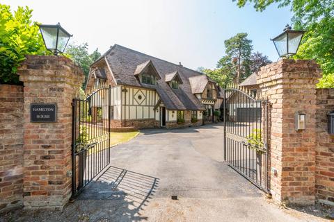 undefined, Larch Avenue, Sunningdale, Ascot, SL5