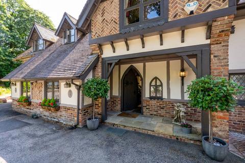 5 bedroom detached house for sale, Larch Avenue, Ascot, SL5