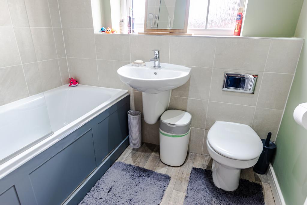 Bathroom1