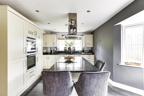 3 Deacons Place, Buntingford, SG9 9FT