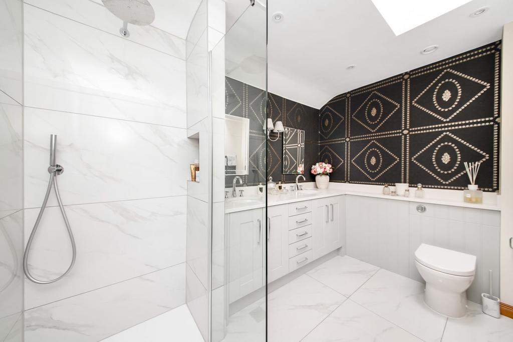 Ensuite shower room