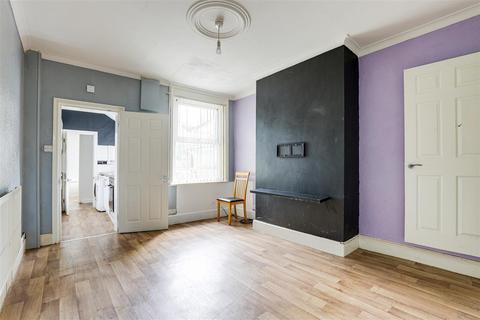 2 bedroom terraced house for sale, Vernon Road, Basford NG6