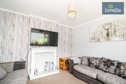 3 bedroom semi-detached house for sale, Winchester Avenue, Grimsby DN33