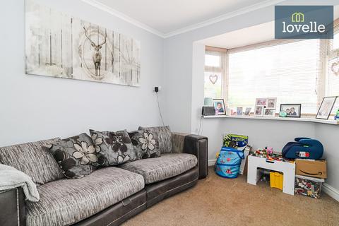 3 bedroom semi-detached house for sale, Winchester Avenue, Grimsby DN33