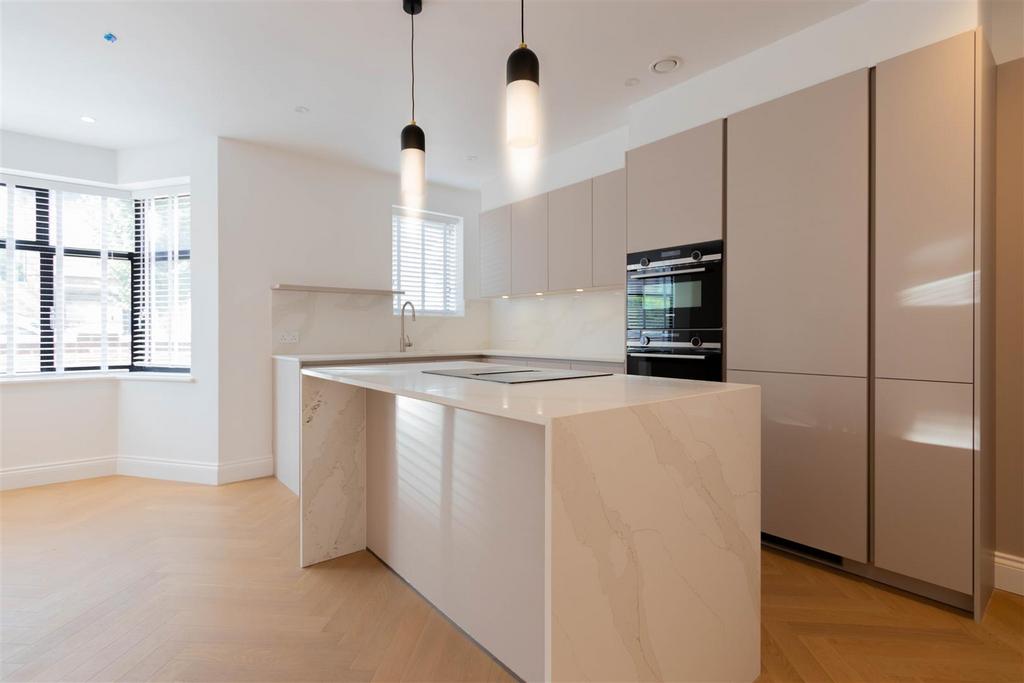Kitchen area.jpg