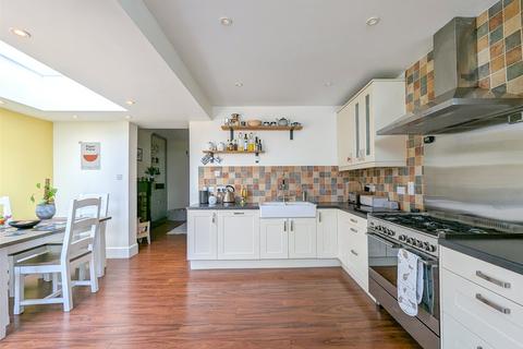 4 bedroom end of terrace house for sale, Mount Hill Road, Bristol BS15