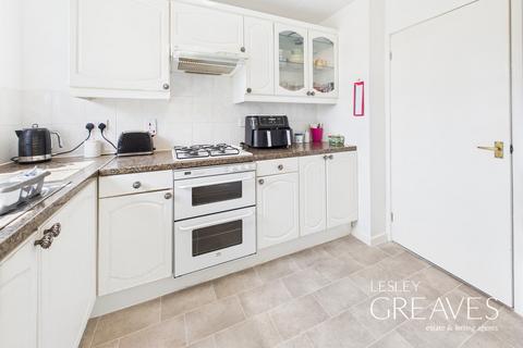 2 bedroom maisonette for sale, Shearing Close, Gedling