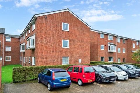 2 bedroom apartment for sale, Haslam Close, Ickenham, Uxbridge