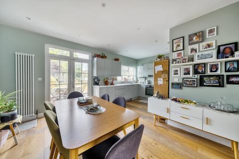 87 Beddington Gardens, Carshalton, SM5 3HL