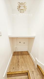 Studio to rent, Brownhill Road, Catford SE6