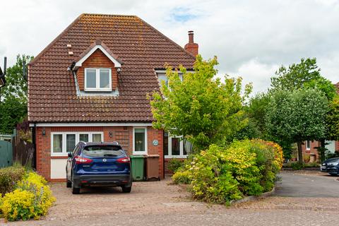 4 bedroom detached house for sale, Harthill Avenue, Beverley HU17