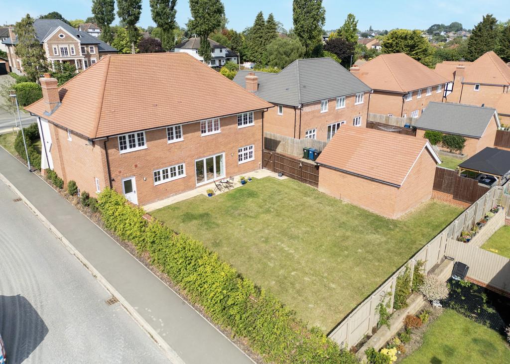 Nicker Hill - Small - 009