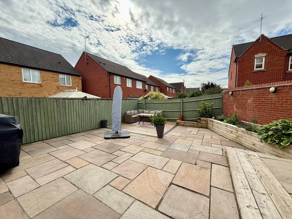 43 king road garden 3