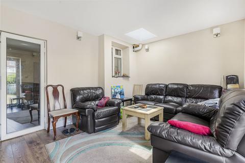 10 Stonecroft Way, Croydon, CR0 3DG