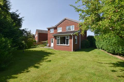 4 bedroom detached house for sale, Holly Close, Market Drayton