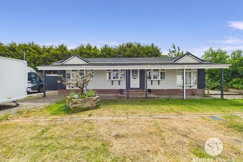 3 bedroom property for sale, 4 Le Dale Mobile Home Park, Longsight Road Clayton Le Dale Blackburn BB1 9EX