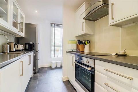 2 bedroom flat for sale, Commercial Road, London E1