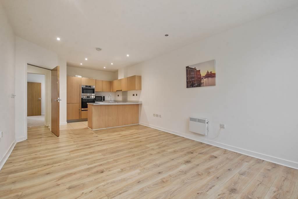 11-fd8a GCWEL - 474 Bromyard House - Reception 2 -O