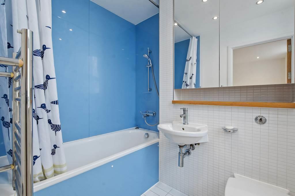 06-7b5b GCWEL - 474 Bromyard House - Ensuite 2 -Ori