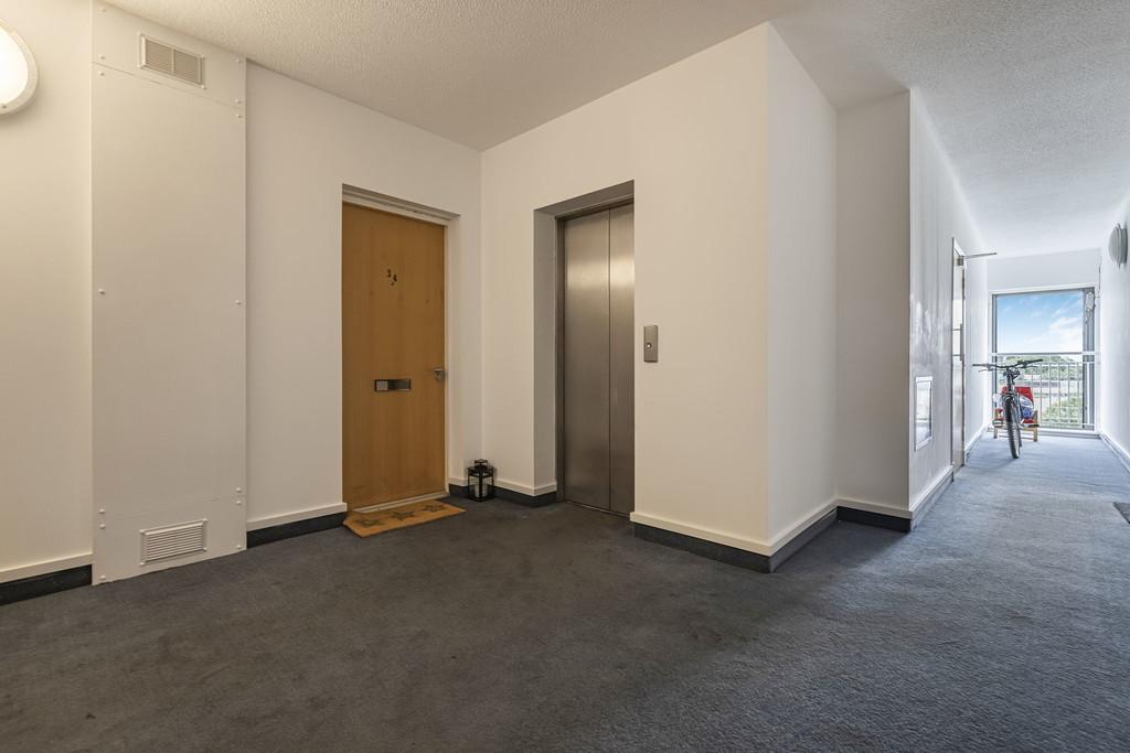6-web-or-mls-6 Firpark Close Flat 3.4 1