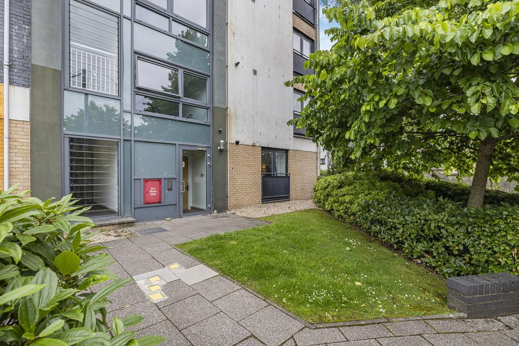 4-web-or-mls-6 Firpark Close Flat 3.4 3