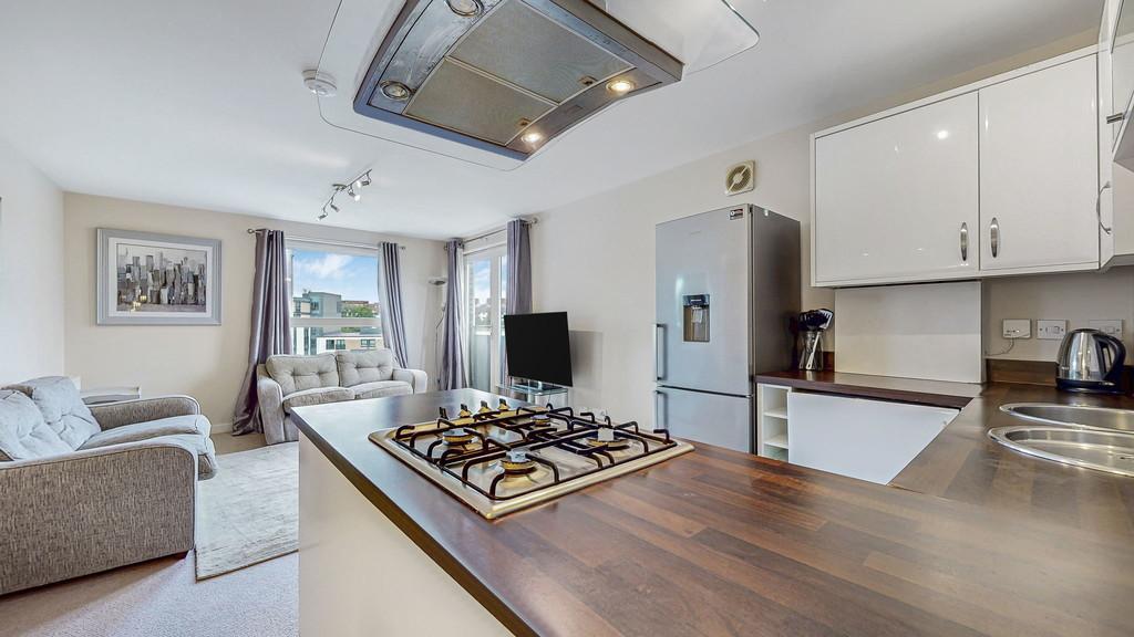 19-web-or-mls-6 Firpark Close Flat 3.4 19