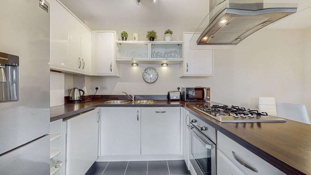 13-web-or-mls-6 Firpark Close Flat 3.4 13