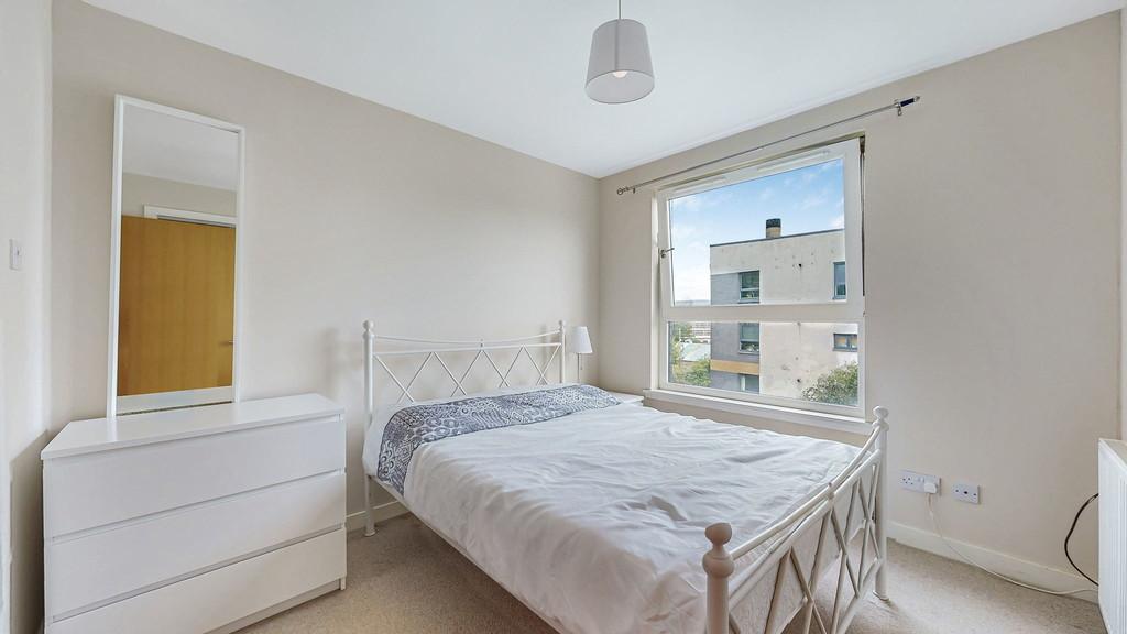 23-web-or-mls-6 Firpark Close Flat 3.4 23