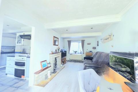 18 Bracelands, Eastcombe, Stroud, GL6 7DS